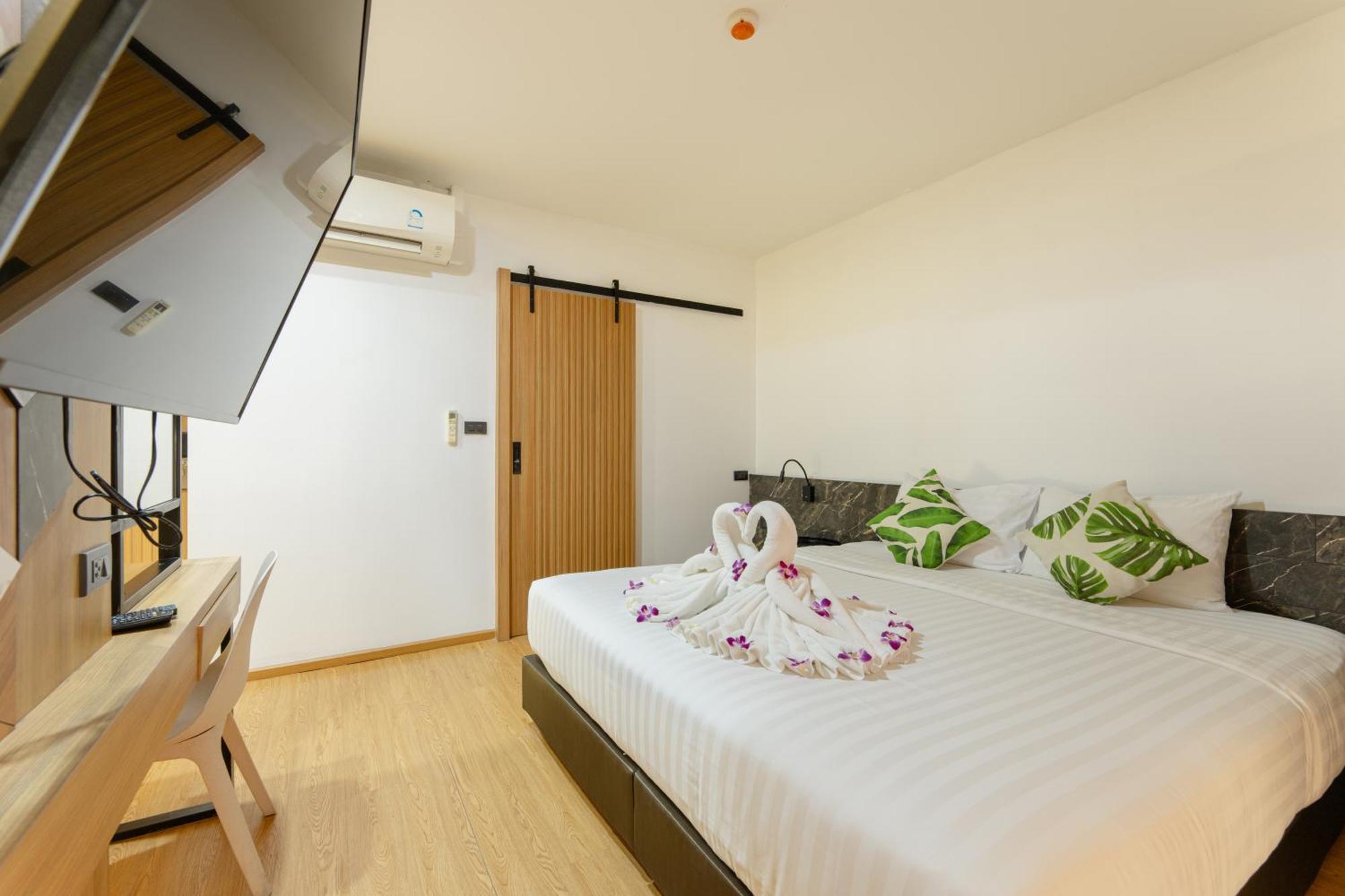 Sky Wave Patong 호텔 외부 사진