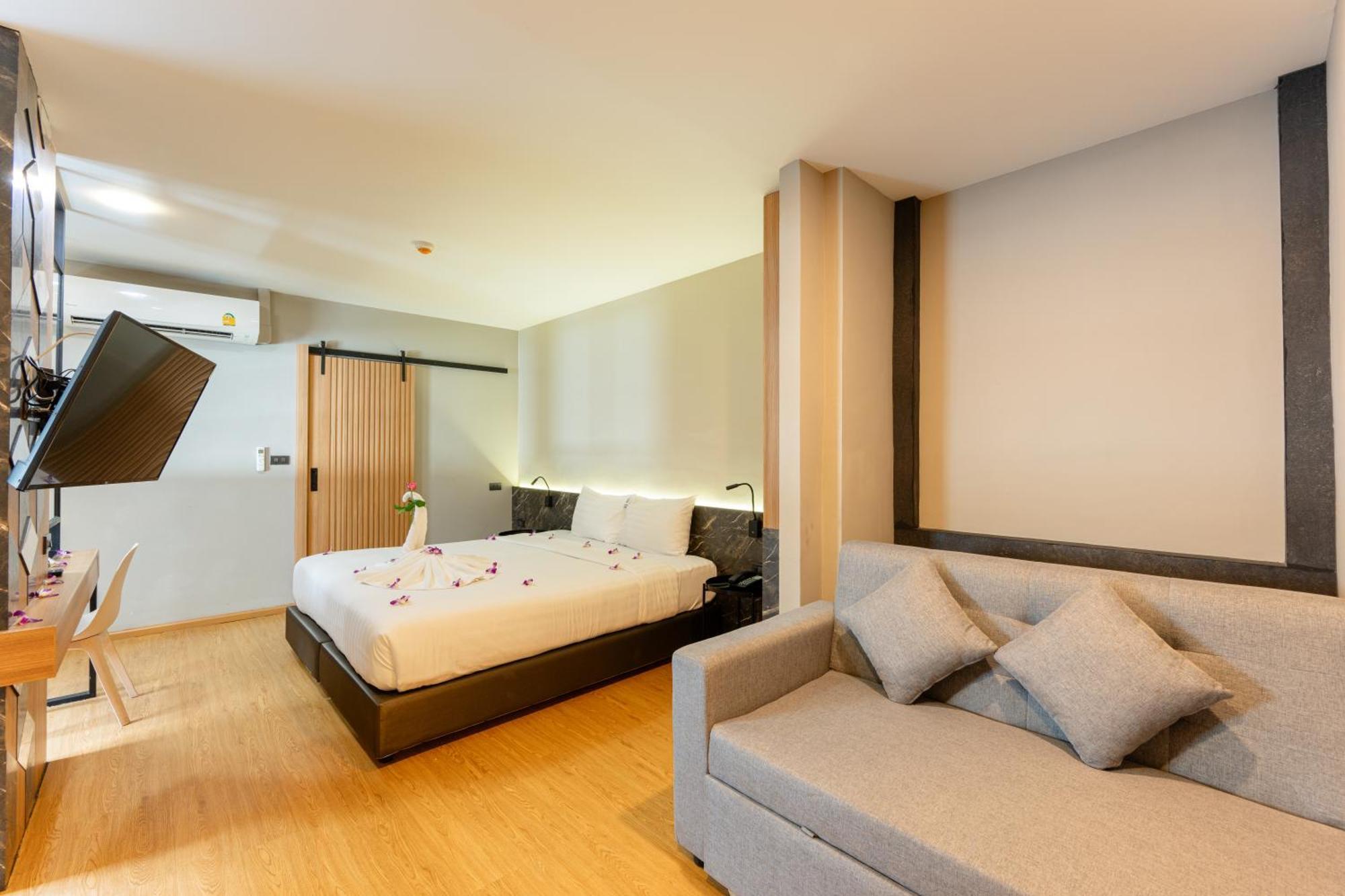 Sky Wave Patong 호텔 외부 사진